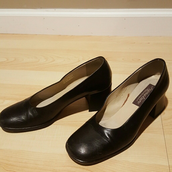 Etienne Aigner Shoes - Etienne Aigner Vintage Leather Heels Size 6